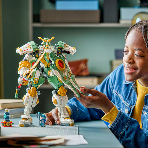 LEGO Ninjago 71860 Lloydin titaanirobotti – 15-vuotisjuhlamalli