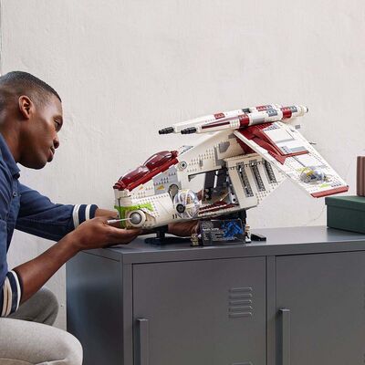 LEGO Star Wars 75309 Tasavallan Tulitukialus