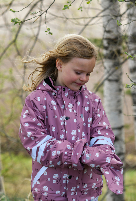 Lindberg Lekhyttan Vuorellinen Sadeasu, Dahlia/White