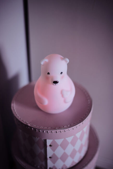 Pabobo Yövalo Karhu, Monivärinen