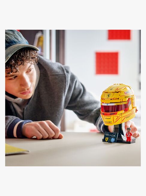 LEGO Editions Formula 1 43022 Scuderia Ferrari HP -kypärä – Lewis Hamilton
