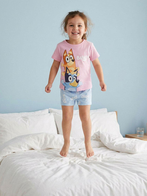 Bluey Pyjama, Vaaleanpunainen