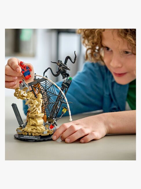 LEGO Super Heroes 76334 Eeppinen taistelu: Spider-Man vastaan Sandman