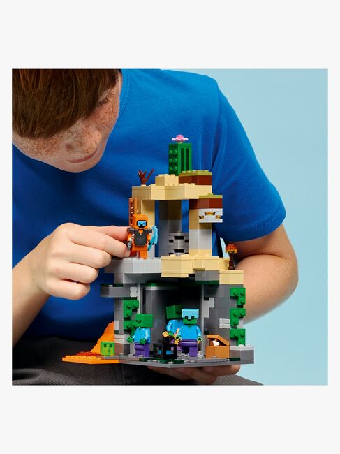 LEGO Minecraft 21587 Zombityrmä