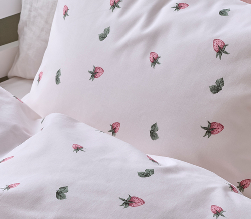 Borganäs Pussilakanasetti Mansikkaunelma 150x210