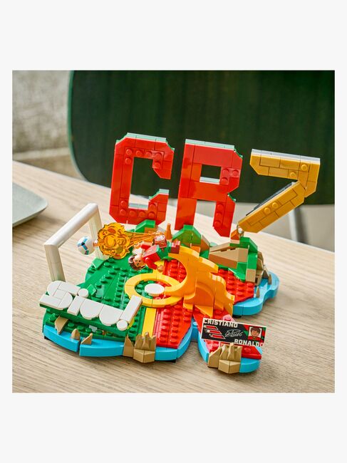 LEGO Editions Football 43012 Cristiano Ronaldo – jalkapallon tähtihetket
