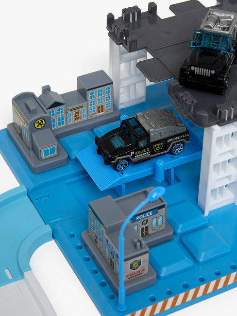 Alex's Garage Autorata Poliisin pysäköinti