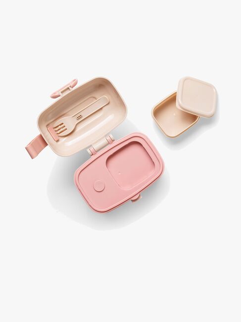 Elodie Eväsrasia, Rosy Bow