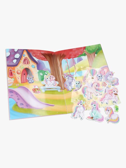 Ylvi & the Minimoomis Tarrakirja Create Your Unicorn World