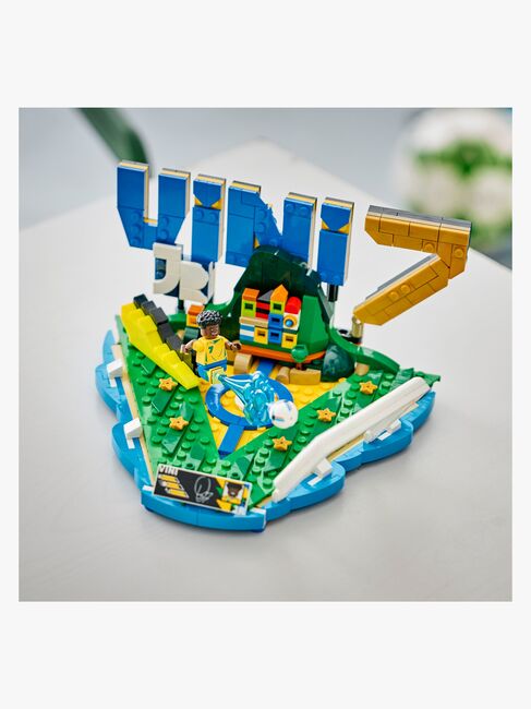 LEGO Editions Football 43027 Vini Jr. – jalkapallon tähtihetket