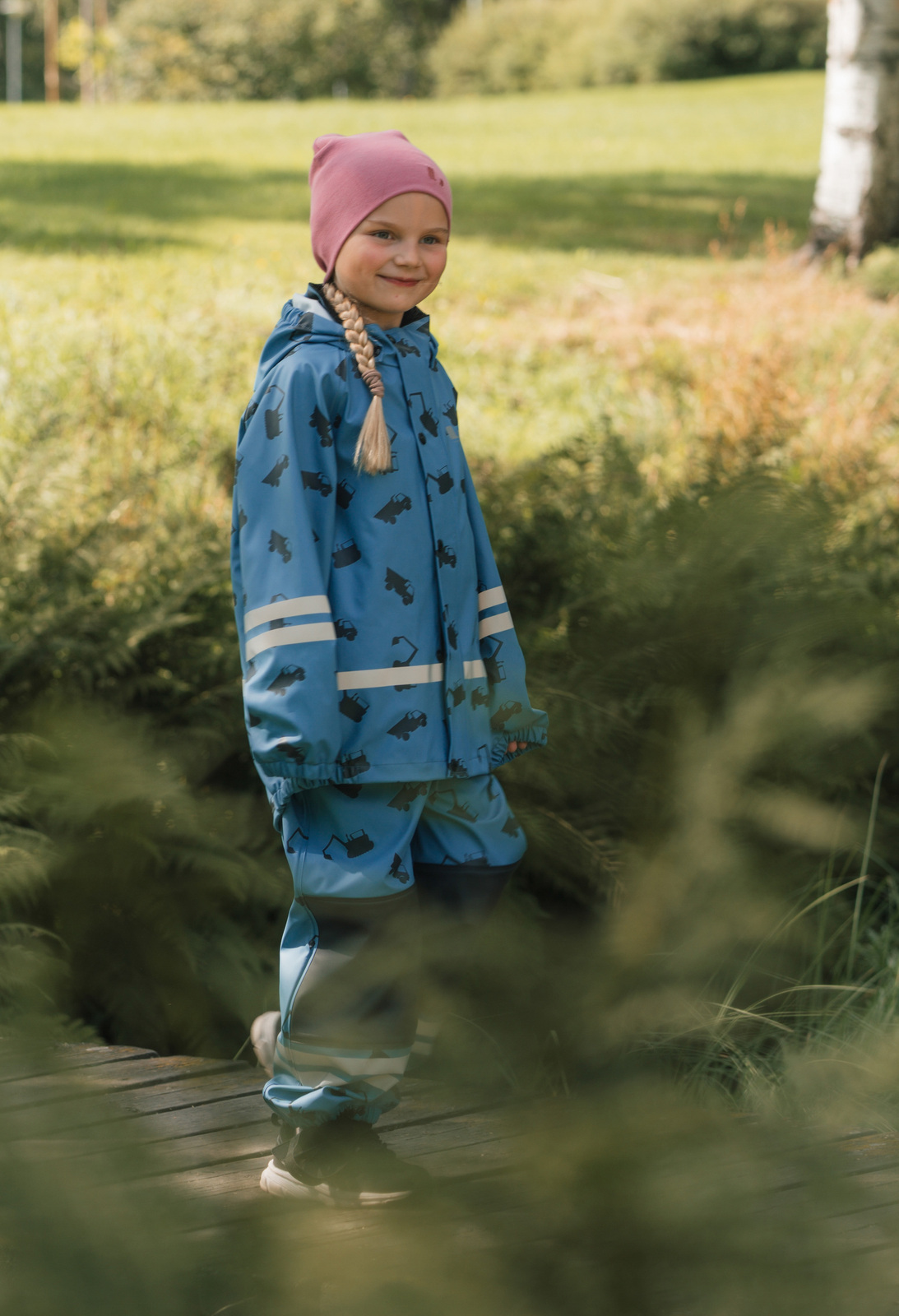 Lindberg Vattholma Sadeasu, Sininen/Musta