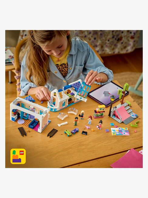 LEGO Friends 42687 Liannin perheen talo