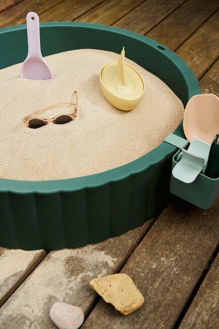 LIEWOOD Saul Hiekkalaatikko, Garden Green/Sandy