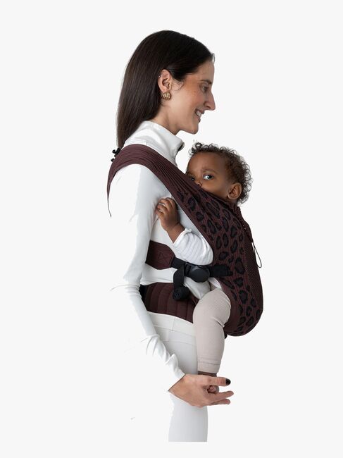 Flybaby Kantoreppu, Dark Leo