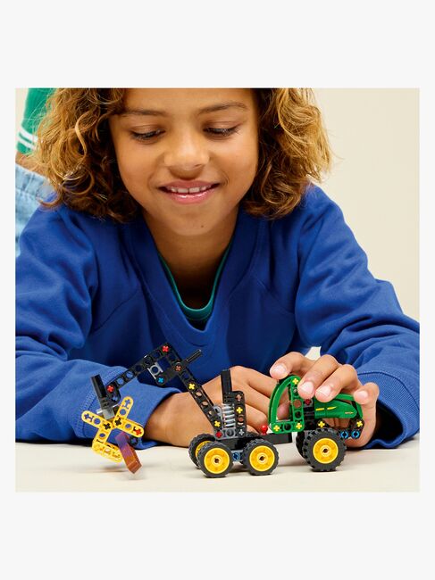 LEGO Technic 42218 Pyörillä varustettu John Deere 1470H ‑harvesteri