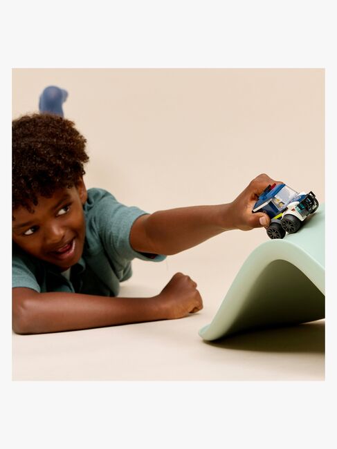 LEGO City 60481 Menopelit – Poliisiauto