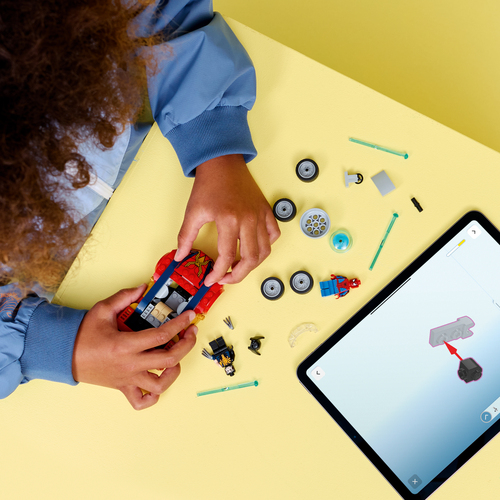 LEGO Super Heroes 76336 Spider-Manin auto vastaan Venomiksi muuttunut Wolverine