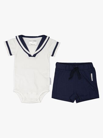 Geggamoja Purjehtijan Asu Baby, Valkoinen