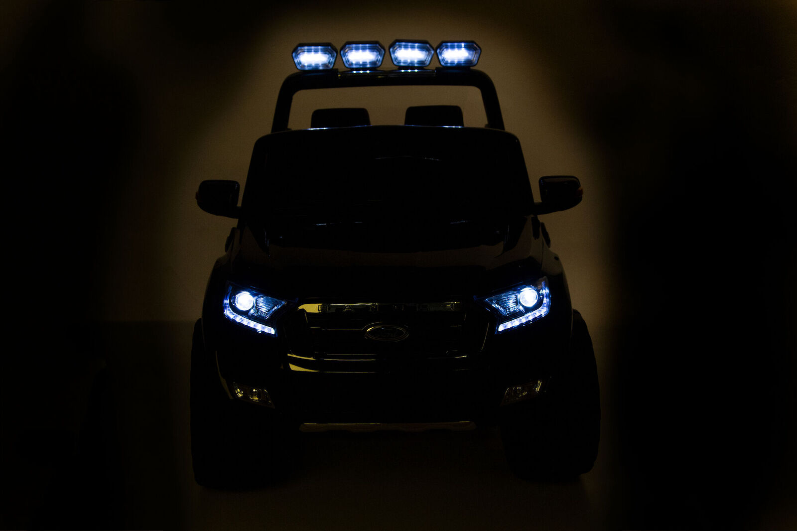 F650-2216_3q.jpg