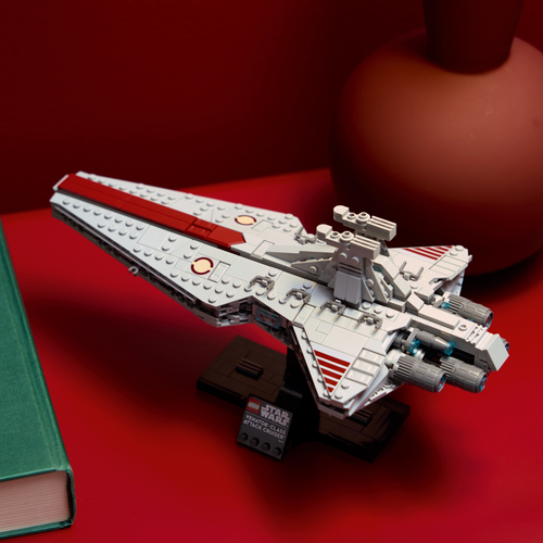 LEGO Star Wars 75441 Venator-luokan hyökkäysristeilijä