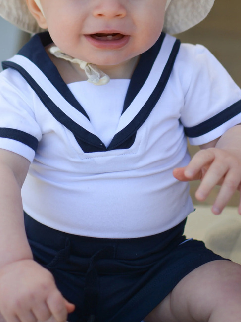 Geggamoja Purjehtijan Asu Baby, Valkoinen