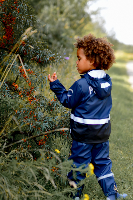 Mikk-Line Poliisi Sadeasu + Henkselit, Blue Nights