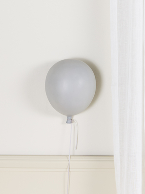 Alice & Fox BIBI Seinävalaisin Ilmapallo, Harmaa