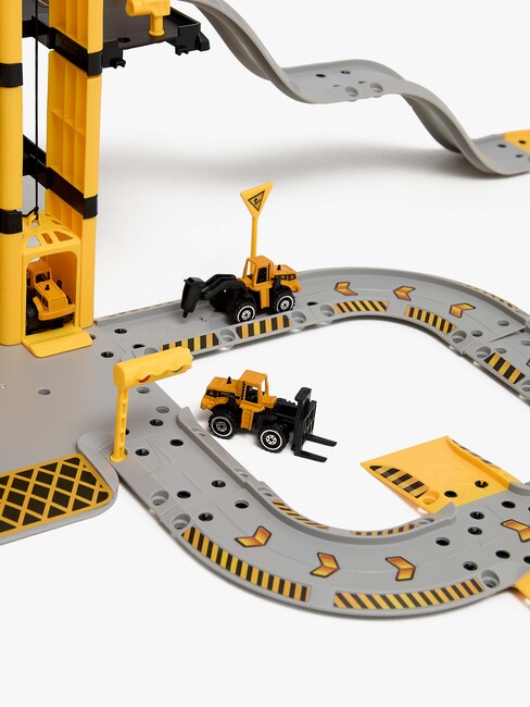 Alex's Garage Parkkitalo & Työmaa 84 Osaa