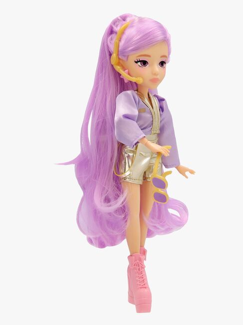 K-POP idol Muotinukke Nari