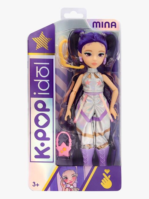 K-POP idol Muotinukke Mina