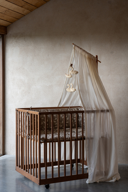 Quax Mori Leikkikehä, Walnut