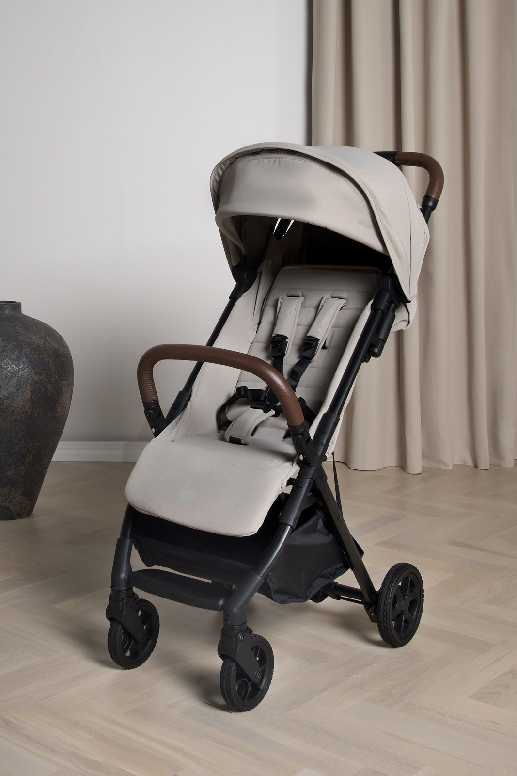 Beemoo Pro Airway Matkarattaat, Latte Beige