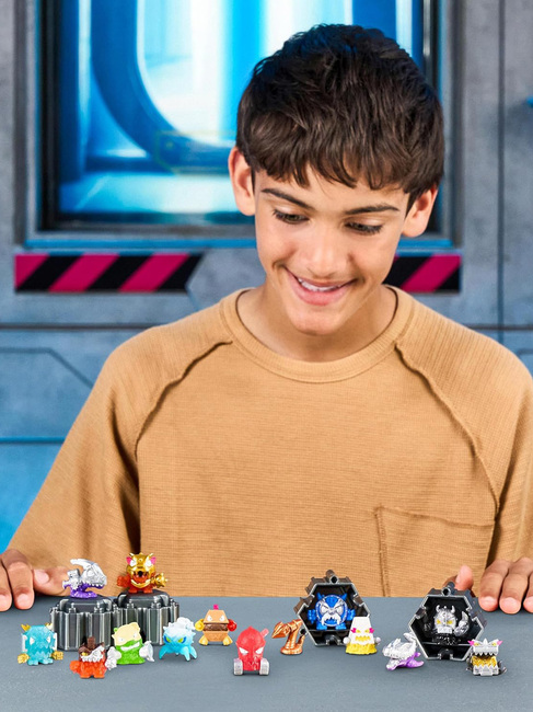 MrBeast Lab Keräilyfiguuri Battle Fusion Surprise 14-pack