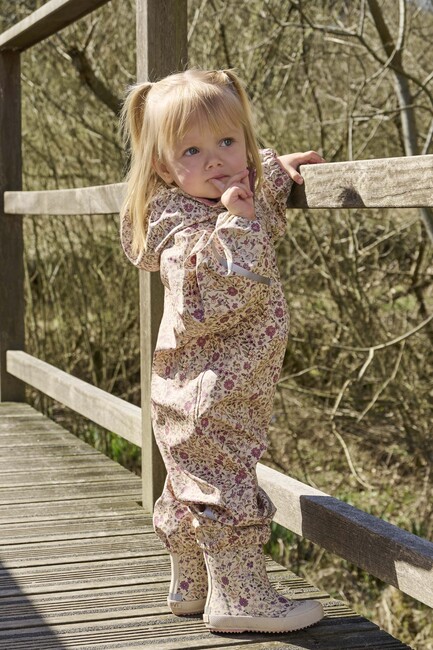 CeLaVi Kurahaalari, Perfectly Pale