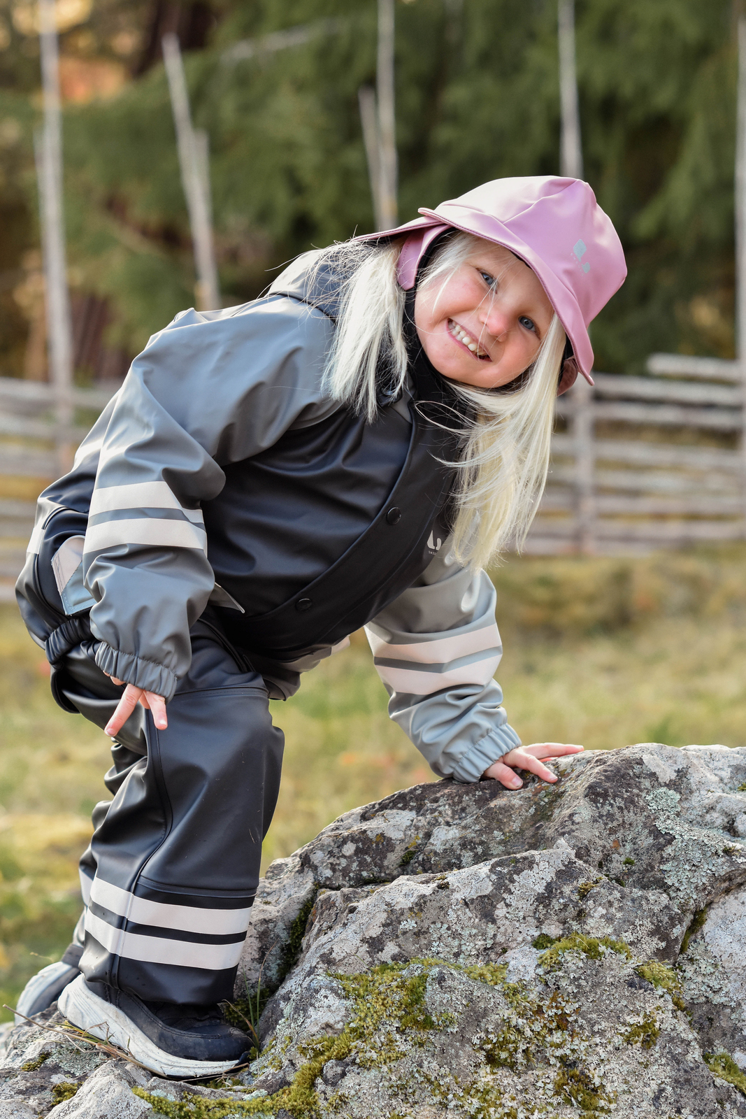 Lindberg Fagerhult Vuorellinen Sadeasu, Black/Anth