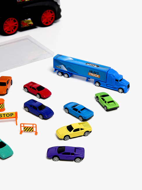 Alex’s Garage Ajoneuvojen Kuljetus Kilpa-auto