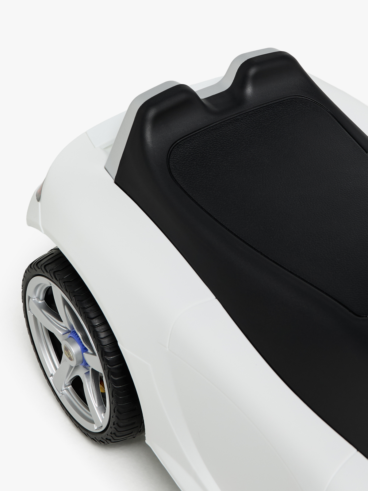 7050328-WHITE-2896_3d.jpg