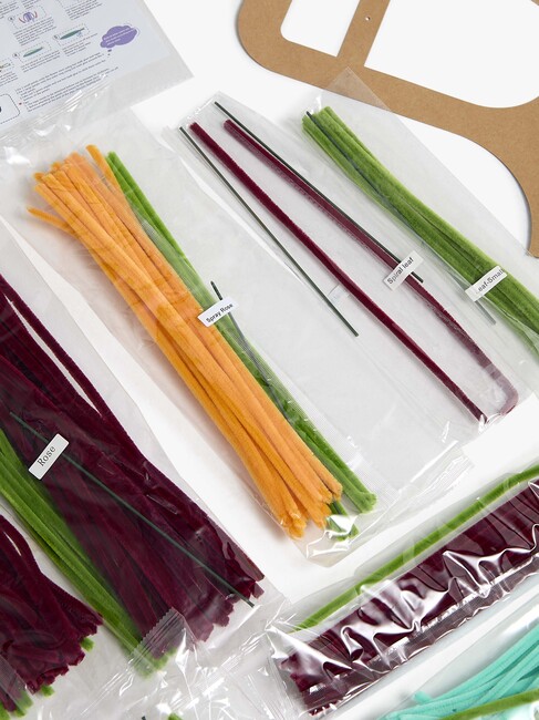 Fippla DIY-setti Kukkakimppu + Piipunrassit 21 Osaa, Punainen