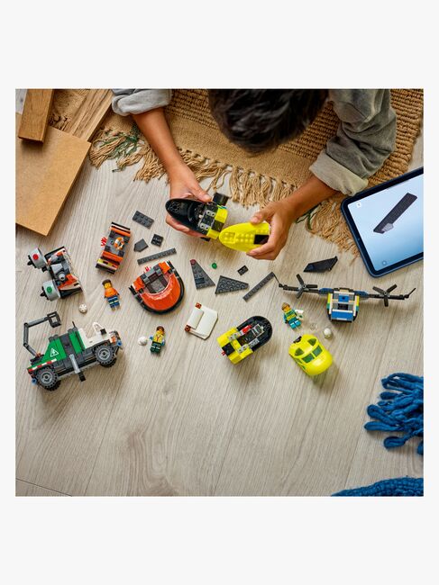 LEGO City 60505 Lentokone, huoltoauto ja ilmatyynyalus