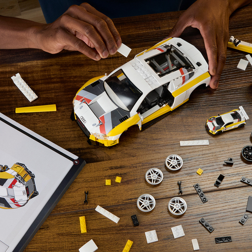 Mattel Brick Shop Hot Wheels Elite Series Rakennussarja ’15 Audi R8 LMS 820 Osaa