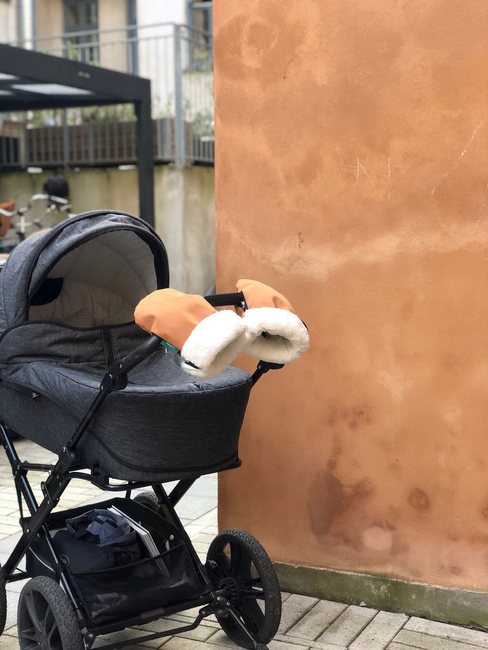 KONG.WALTHER Østerbro Faux Suede Vaunurukkaset, Brown