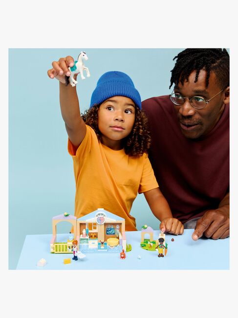 LEGO Friends 42696 Eläinlääkäriasema