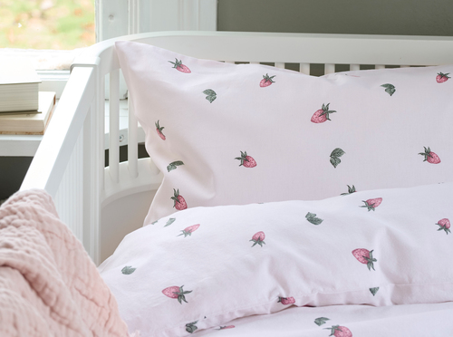 Borganäs Pussilakanasetti Mansikkaunelma 150x210