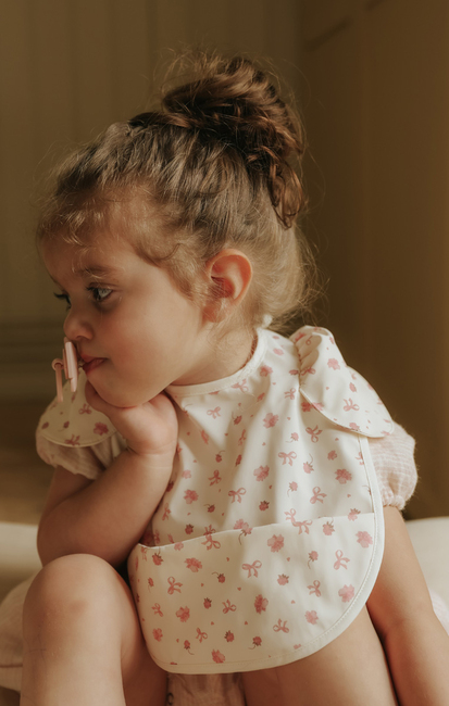 Elodie Ruokalappu Baby 3+, Petit River Rose