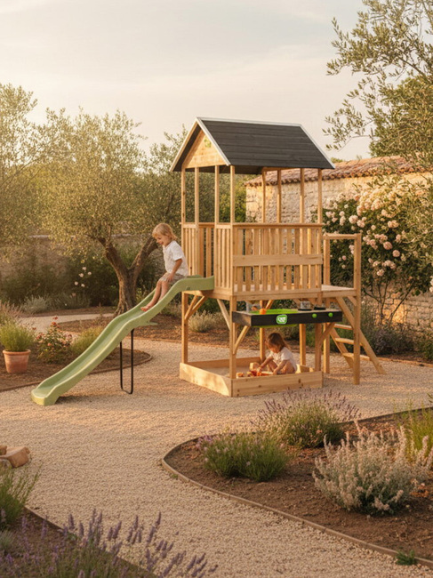 EXIT Panorama Leikkimökki + Liukumäki & Hiekkalaatikko 550