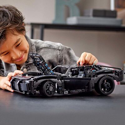 LEGO Technic 42127 THE BATMAN – BATMOBILE™