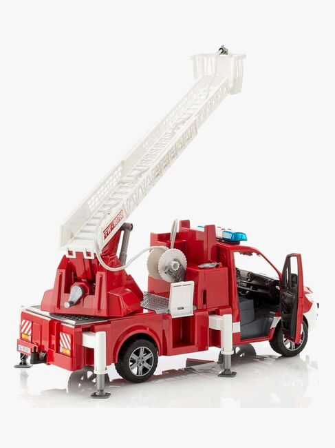 Bruder Mercedes-Benz Sprinter Paloauto