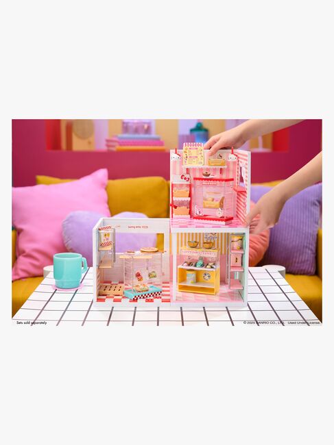 MGA's Miniverse Make It Mini Spaces Hello Kitty Leikkisetti