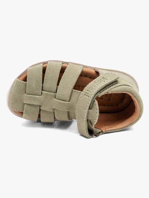 Bisgaard Beka S Sandaalit, Sage