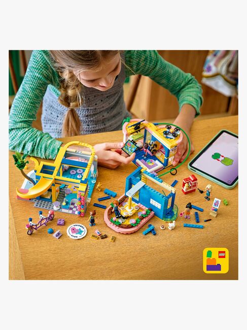 LEGO Friends 42689 Heartlake Cityn ystävysten kerhotalo